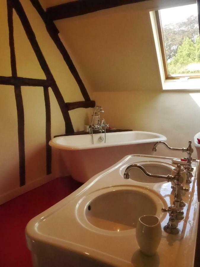 티비빌레르 Le Puits D'Angle B&B 외부 사진